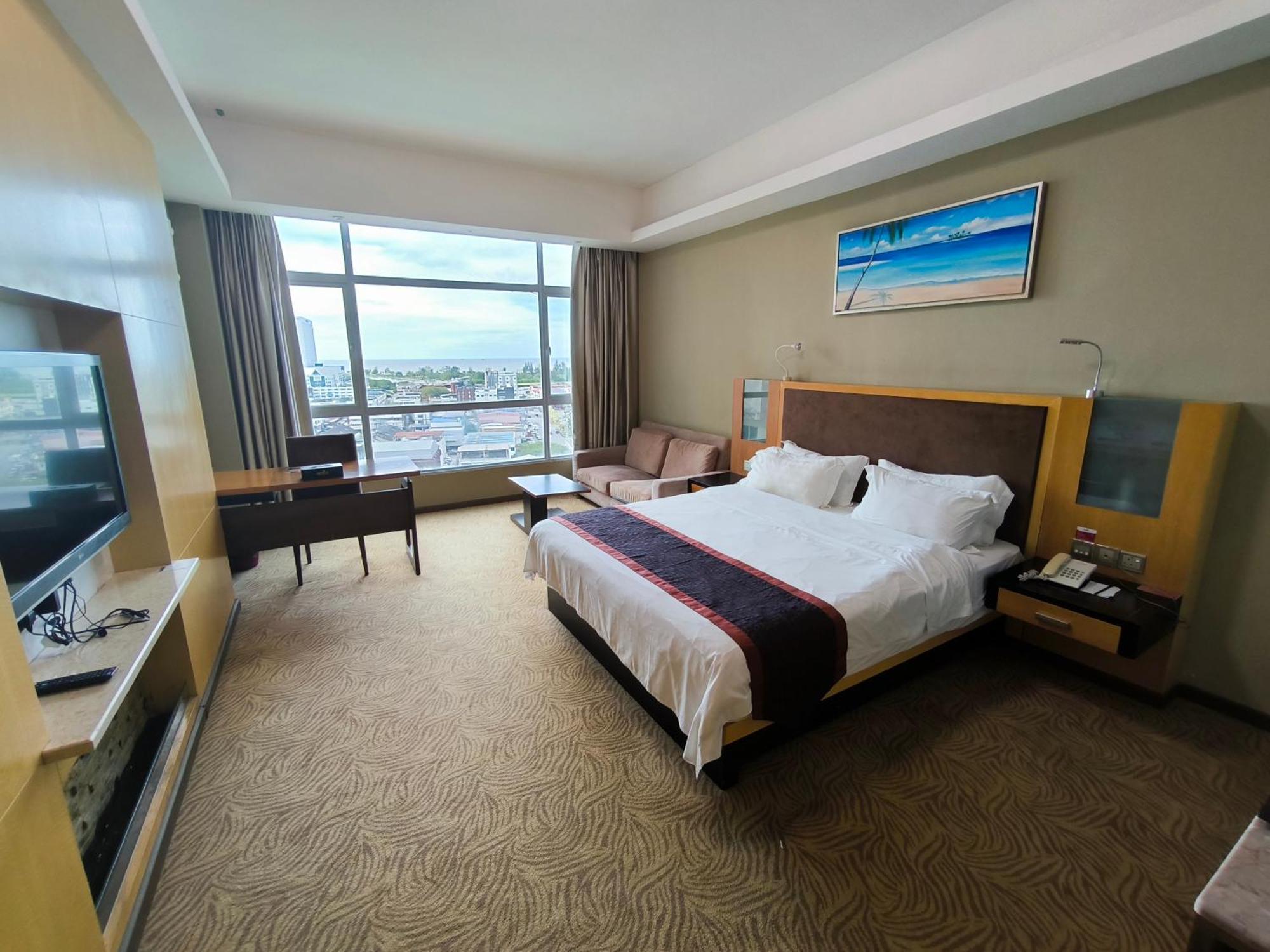 Meritz Hotel Мири Екстериор снимка