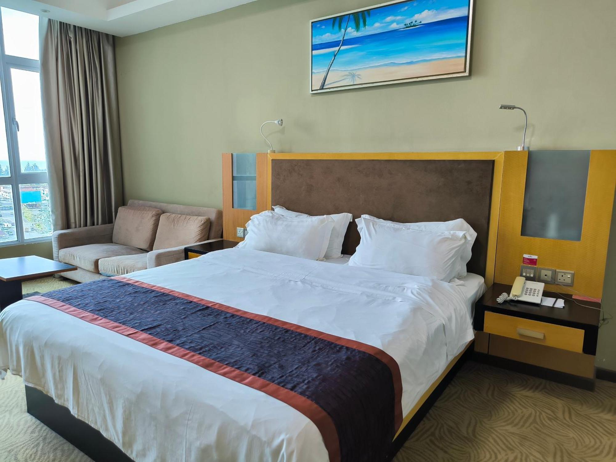 Meritz Hotel Мири Екстериор снимка